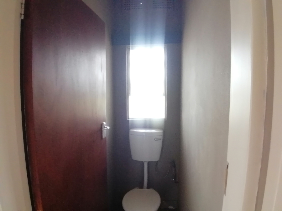 2 Bedroom Property for Sale in Adamayview North West